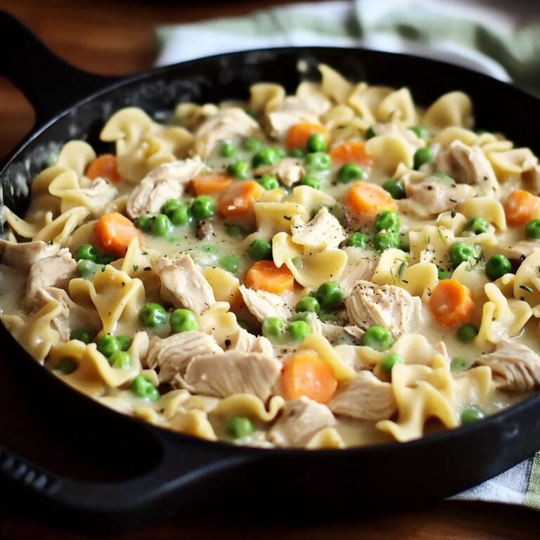 Hearty Chicken Pot Pie Noodle Skillet Recipe