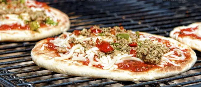 Grilled Pizza