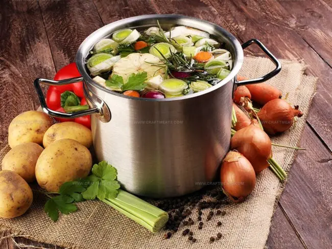 Stock Pots: Kitchen Essentials for Flavorful Meals