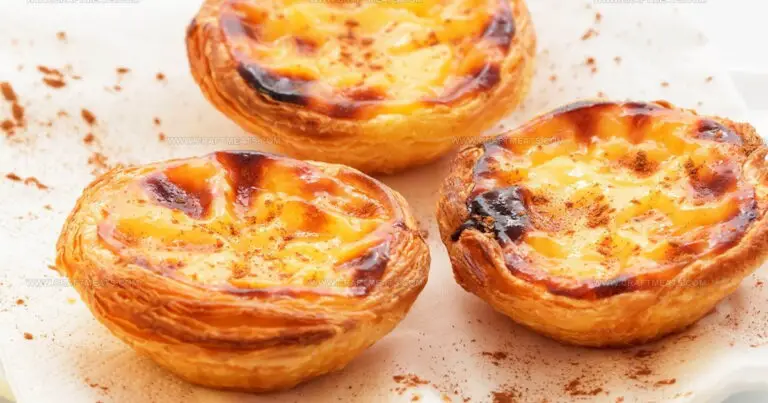 42 Classic Puff Pastries: A Flaky Baker's Dream Collection