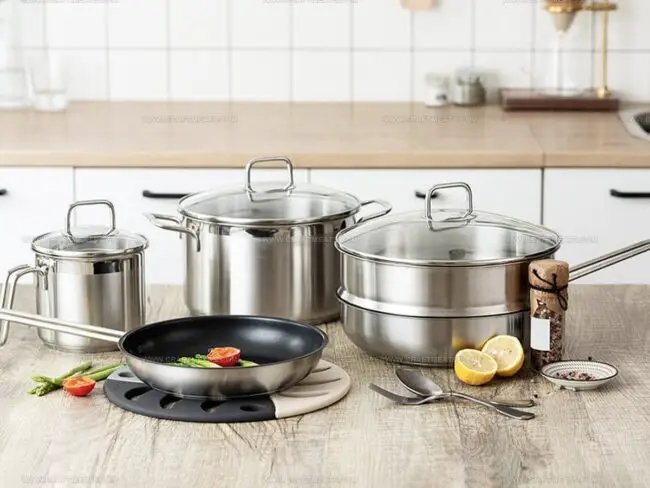 The Similarities of Stock Pot & Soup Pot