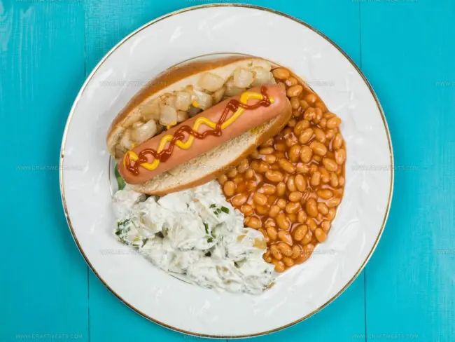 Massachusetts-Style Hot Dog
