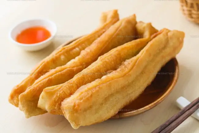 What Types of Flours and Ingredients Are Commonly Used in Asian Fried Dough Foods?