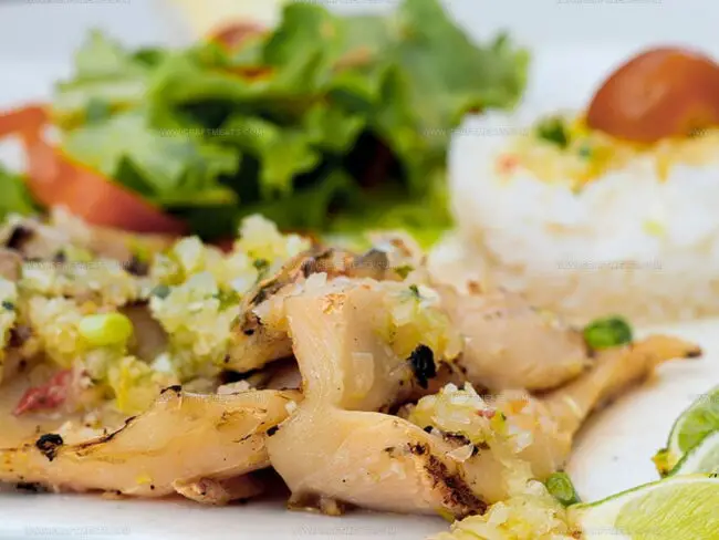 How to Prepare and Cook Conch