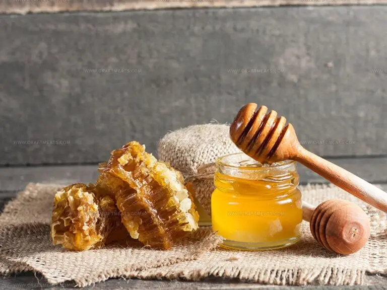 Manuka or Raw Honey: Which Sweetener Shines More?