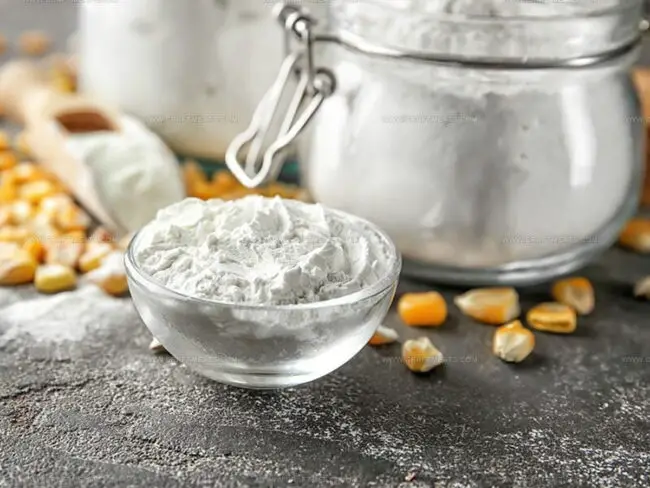 Purpose of Using Cornstarch in Recipes