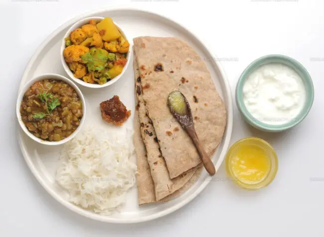 Do North Indian People Eat Vegetarian Dishes During Festivals?